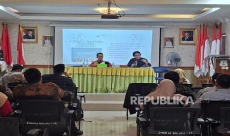 Dihadiri Puluhan Guru Sejarah, UNJ Undang Pakar Taiwan Paparkan Asal-usul Manusia Indonesia