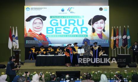 Hari Kartini, UMB Kukuhkan Dua Perempuan Jadi Guru Besar