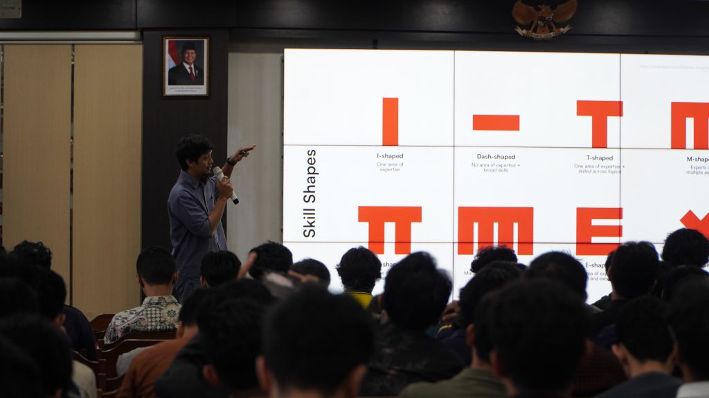 Rizki Kurniawan Ajak Mahasiswa DTETI FT UGM Membangun Skill Stack di Era Digital