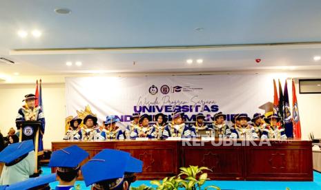 Wisuda Perdana UIMandiri 2026: Menguatkan Integritas, Inovasi, dan Kolaborasi dalam Era Global