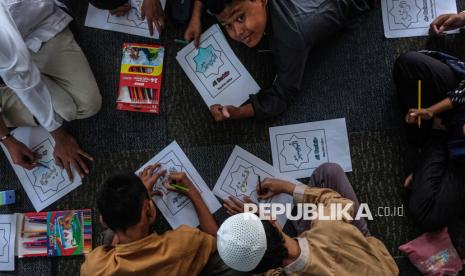 Dari Lamongan ke Nabire: Ketika Negara Menyapa Ruang Kelas