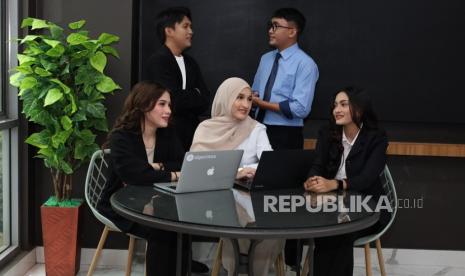 Gaji Digital Marketing Tembus Rp 35 Juta, Prodi Bisnis Digital UNM Siapkan Talenta Siap Pakai